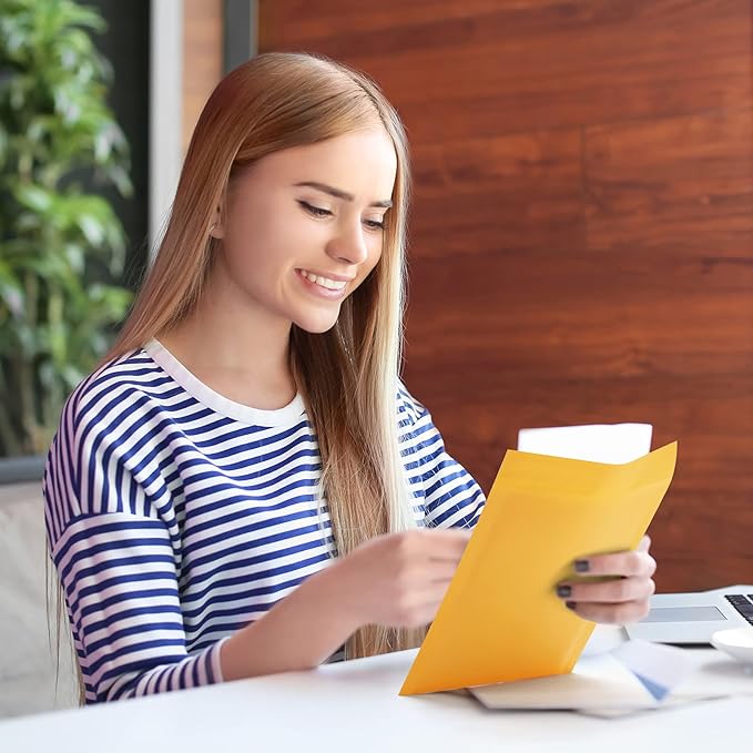 UCGOU Kraft Bubble Mailers 4x8 Inch 50 Pack Usable Size 4x7 Inch Yellow Padded Envelopes #000 Small Business Mailing Packages Self Sealing Tear Resistant Boutique Bulk Mail Shipping Bags