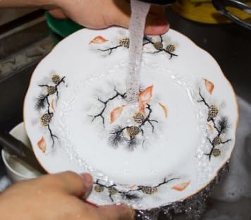 Permanent Marke Ceramics Pens 24 Colors Porcelain Paint Brush Pen for Both Glazed and Unglazed Ceramics Christmas Decoration Wine Markers